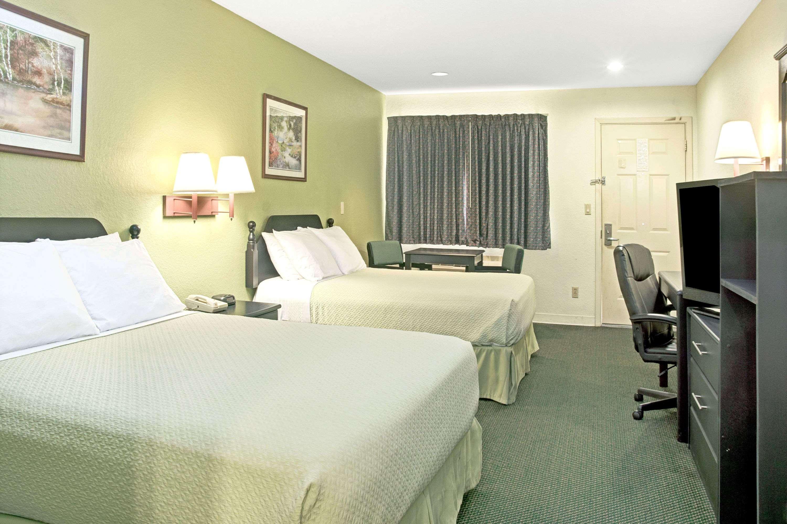 Days Inn By Wyndham El Campo Tx Εξωτερικό φωτογραφία