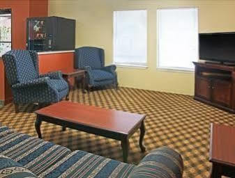 Days Inn By Wyndham El Campo Tx Εξωτερικό φωτογραφία